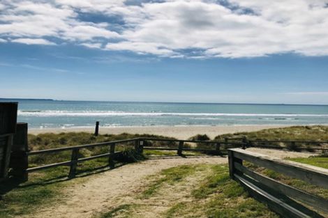 Photo of property in 2 Coral Drive, Papamoa Beach, Papamoa, 3118