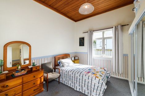 Photo of property in 8 Toia Street, Marton, 4710