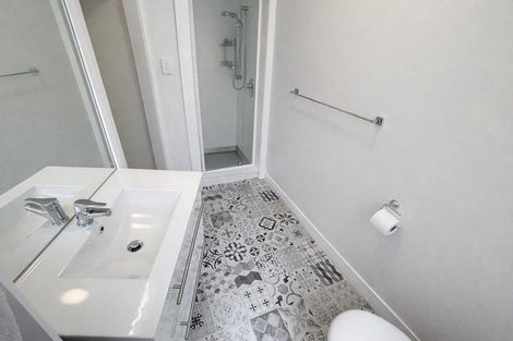 Photo of property in 1/18 Clifton Terrace, Kelburn, Wellington, 6012