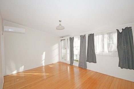 Photo of property in 2/220a Church Street, Onehunga, Auckland, 1061