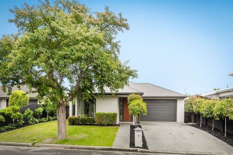 Photo of property in 17 Parkside Crescent, Northwood, Christchurch, 8051