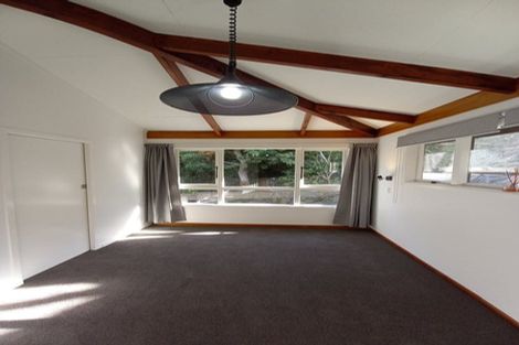 Photo of property in 89 Black Rock Road, Newlands, Wellington, 6037