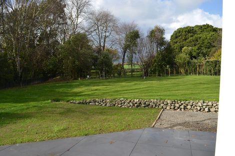 Photo of property in 112 Kawiu Road, Levin, 5510