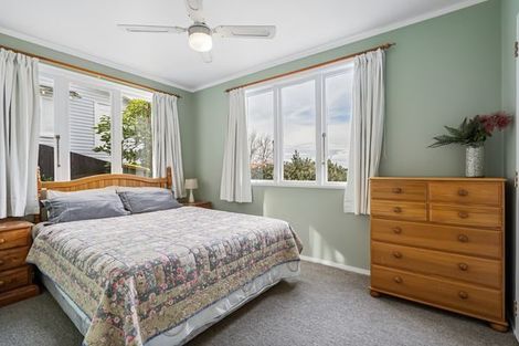 Photo of property in 16 Alfred Street, Northcote Point, Auckland, 0627