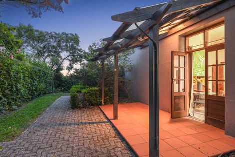 Photo of property in 70 Gladstone Road, Dalmore, Dunedin, 9010