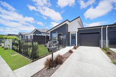 Photo of property in 99 Kuaka Drive, Takanini, 2112