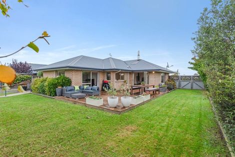 Photo of property in 70 Pentecost Road, Rangiora, 7400