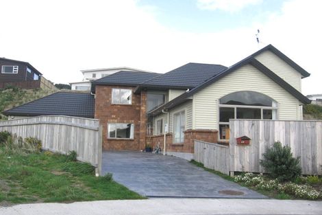 Photo of property in 10 Halewood Grove, Churton Park, Wellington, 6037
