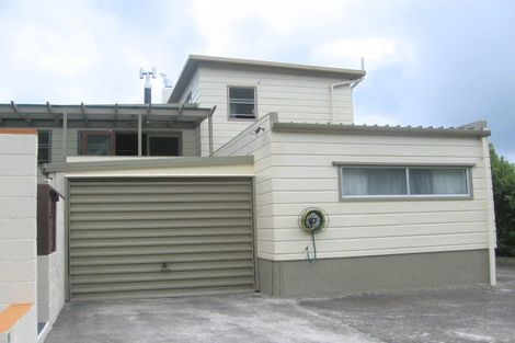 Photo of property in 70 Melrose Road, Island Bay, Wellington, 6023