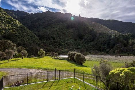 Photo of property in 944 Mangatarere Valley Road, West Taratahi, Carterton, 5791