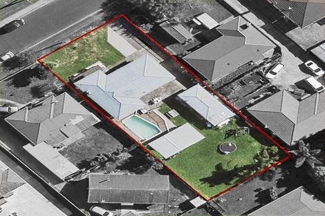 Photo of property in 10 Edmund Hillary Avenue, Papakura, 2110