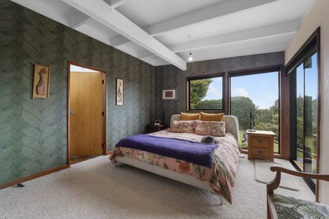 Photo of property in 23 Montana Place, Merrilands, New Plymouth, 4312