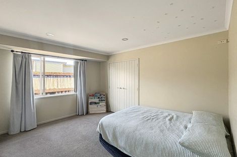 Photo of property in 2 Somerton Drive, Huntington, Hamilton, 3210