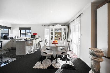 Photo of property in 29 Waikai Close, Ruakura, Hamilton, 3214