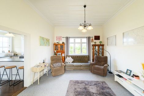 Photo of property in 8 Toia Street, Marton, 4710