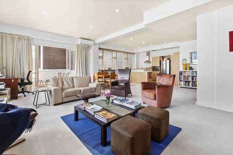 Photo of property in De Vere Apartments, 12/23 Tennyson Street, Te Aro, Wellington, 6011