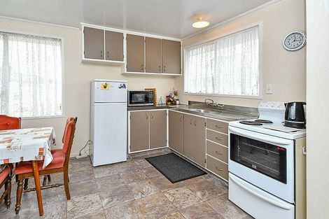 Photo of property in 434 Roscommon Road, Clendon Park, Auckland, 2103