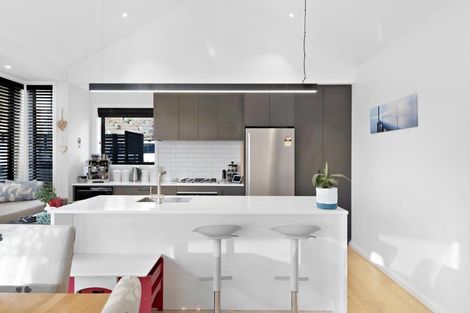 Photo of property in 2 Kotuku Lane, Hobsonville, Auckland, 0616