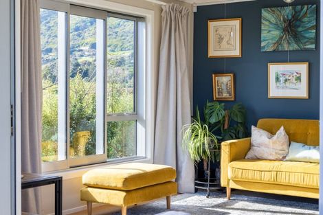 Photo of property in 7 Tapuhikura Street, Waikanae, 5036