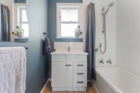 Photo of property in 43 Lewis Avenue, Aramoho, Whanganui, 4500