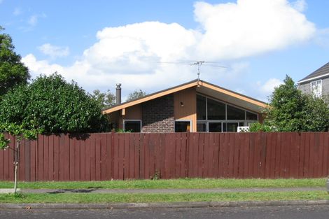 Photo of property in 71 Meadway, Sunnyhills, Auckland, 2010