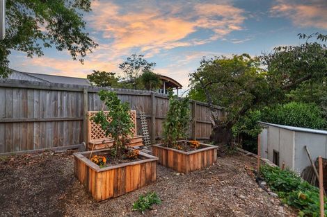 Photo of property in 71 North Parade, Richmond, Christchurch, 8013