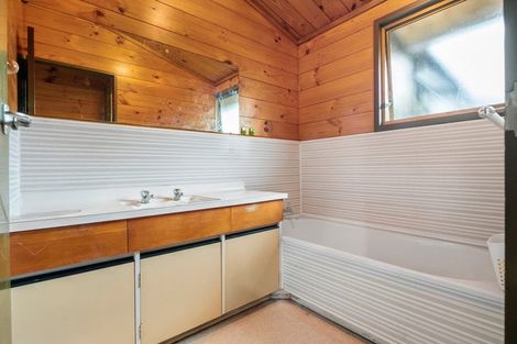 Photo of property in 116a Sandspit Road, Waiuku, 2123