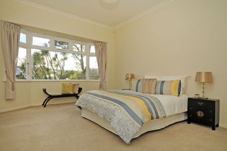 Photo of property in 132a Kelburn Parade, Kelburn, Wellington, 6012