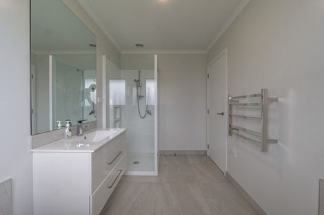 Photo of property in 32 Hector Drive, Rototuna North, Hamilton, 3210