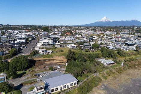 Photo of property in 2a Beach Street, Fitzroy, New Plymouth, 4312