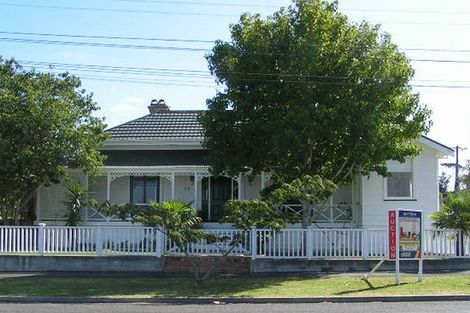 Photo of property in 29 Seaview Avenue, Northcote, Auckland, 0627