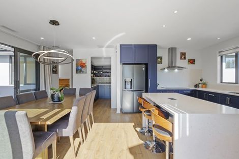 Photo of property in 6 Harrier Place, Amberley, 7410