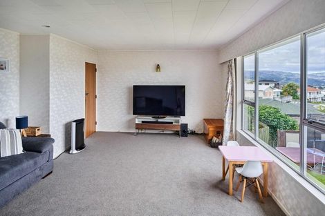 Photo of property in 14 Truro Road, Camborne, Porirua, 5026