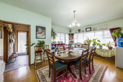 Photo of property in 114 Buckland Road, Mangere East, Auckland, 2024