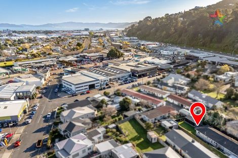 Photo of property in 2/12 Bridge Street, Melling, Lower Hutt, 5010