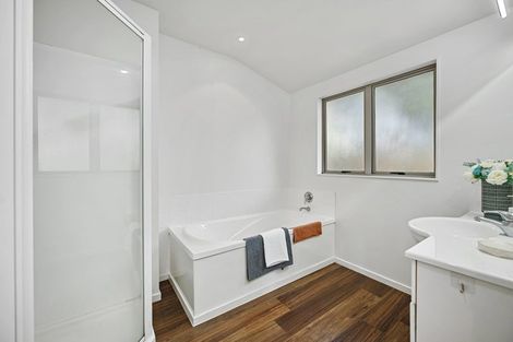 Photo of property in 2c Braemar Road, Rothesay Bay, Auckland, 0630