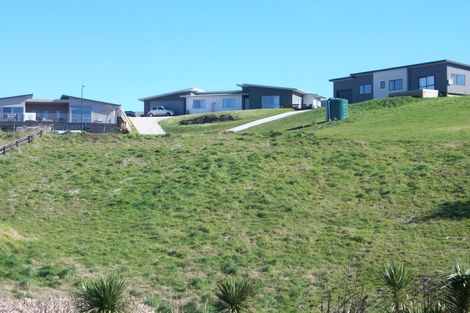 Photo of property in 14 Puka Place, Raglan, 3225
