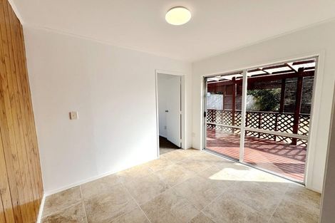 Photo of property in 38 Chislehurst Street, Henderson, Auckland, 0612