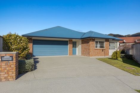 Photo of property in 14 Woodland Grove, Wainuiomata, Lower Hutt, 5014