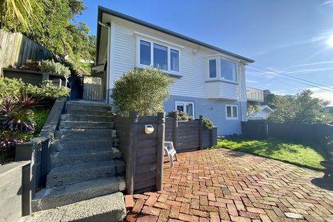 Photo of property in 112 Eden Street, Island Bay, Wellington, 6023