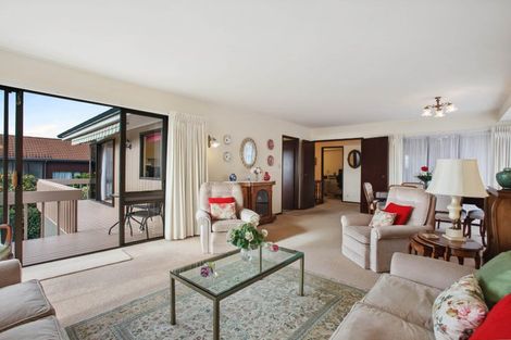 Photo of property in 5 Essington Place, Half Moon Bay, Auckland, 2012