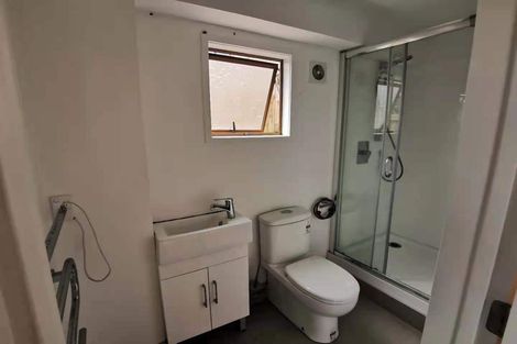 Photo of property in 38 Oaktree Avenue, Browns Bay, Auckland, 0630