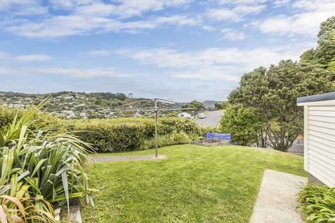 Photo of property in 2a Downing Street, Crofton Downs, Wellington, 6035