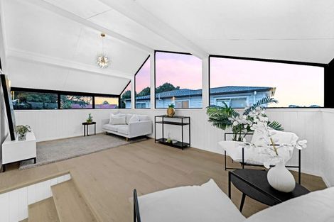 Photo of property in 40 West Harbour Drive, West Harbour, Auckland, 0618