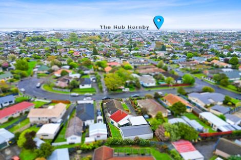 Photo of property in 7 Mckellar Place, Hornby, Christchurch, 8042