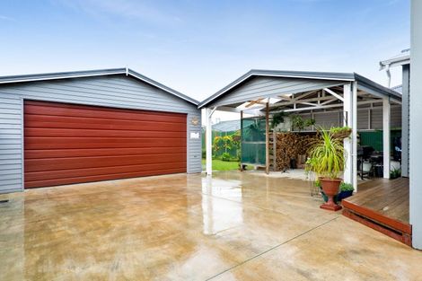 Photo of property in 80 Railway Street, Eltham, 4322