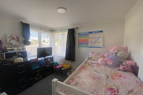 Photo of property in 7 Tarata Crescent, Mangere Bridge, Auckland, 2022