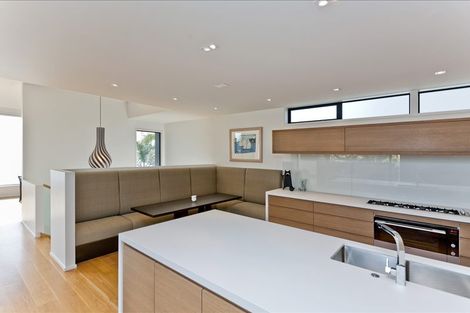 Photo of property in 33 Kitchener Road, Takapuna, Auckland, 0622