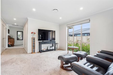 Photo of property in 6 Powhaitere Road, One Tree Point, 0118