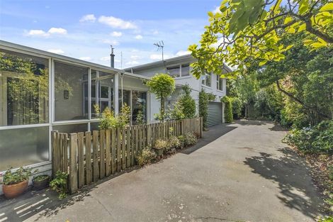 Photo of property in 19 Braithwaite Street, Ilam, Christchurch, 8041